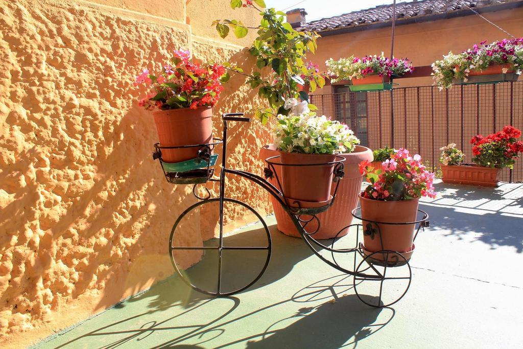 Hôtel La Terrazza Di Montepulciano Stazione Extérieur photo