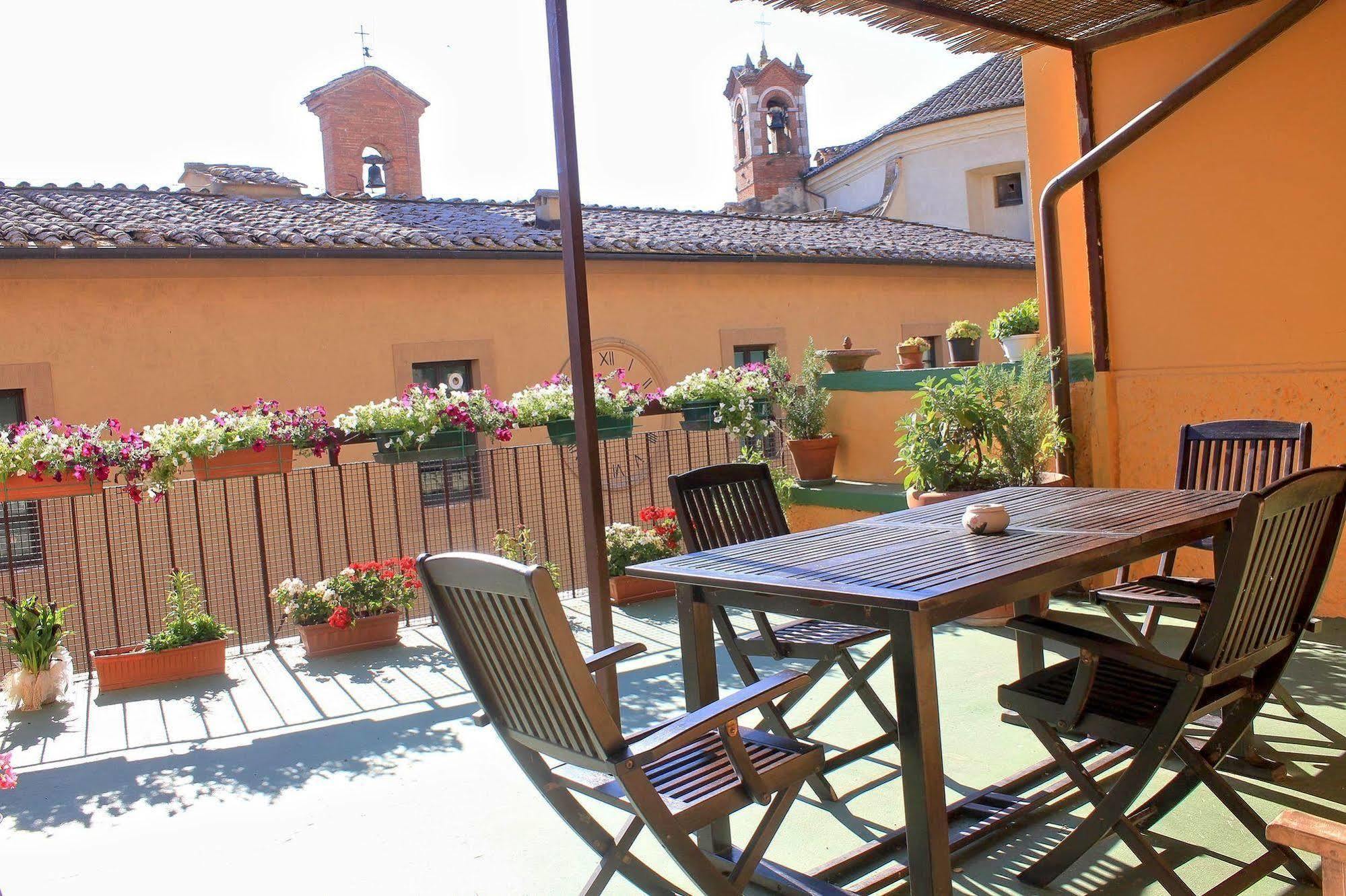 Hôtel La Terrazza Di Montepulciano Stazione Extérieur photo